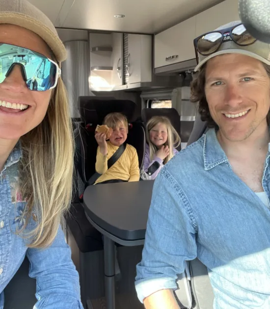 Familie på bobiltur - Tellus