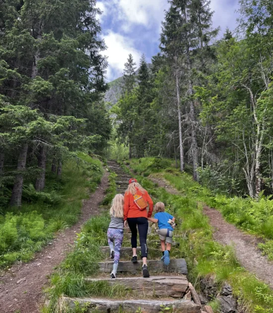 Familie på norgesferie